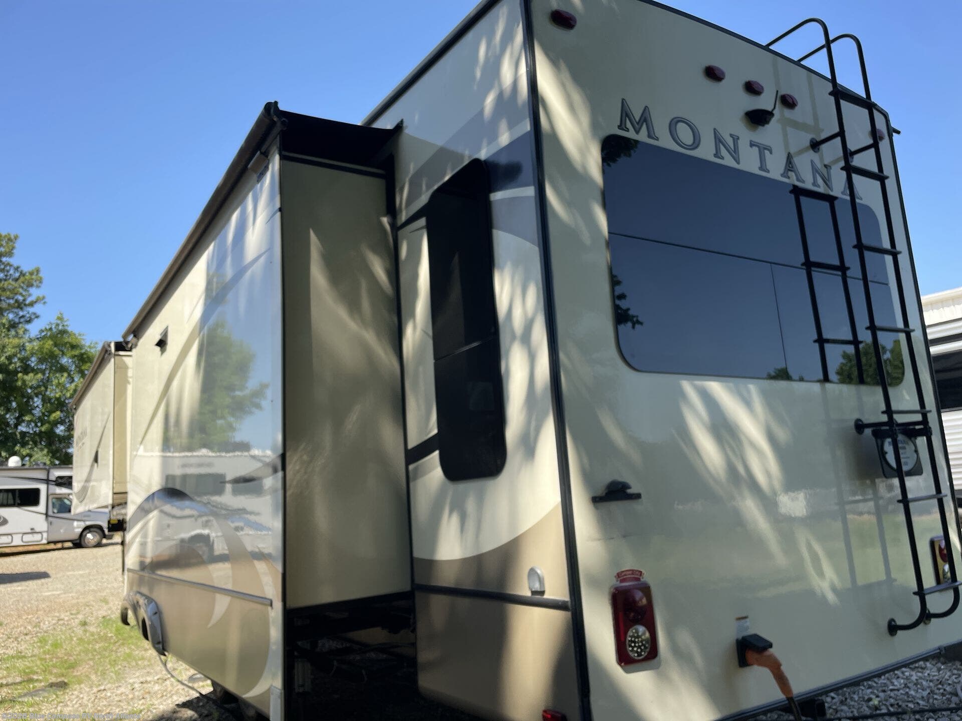 Used 2019 Keystone Montana 3811MS available in Buford, Georgia