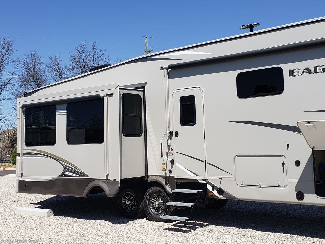 2018 Jayco Eagle Fifth Wheels Mid Bunkhouse 355MBQS RV for Sale in