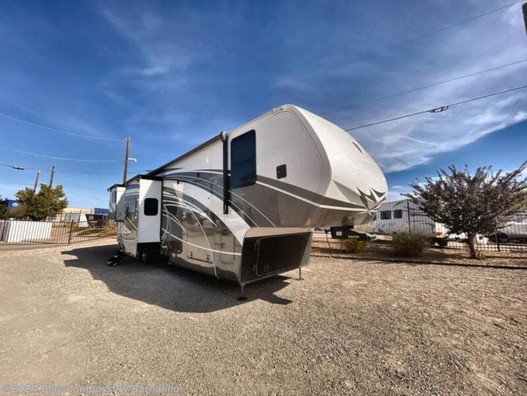 Used 2022 Vanleigh Beacon 42RKB available in Bernalillo, New Mexico
