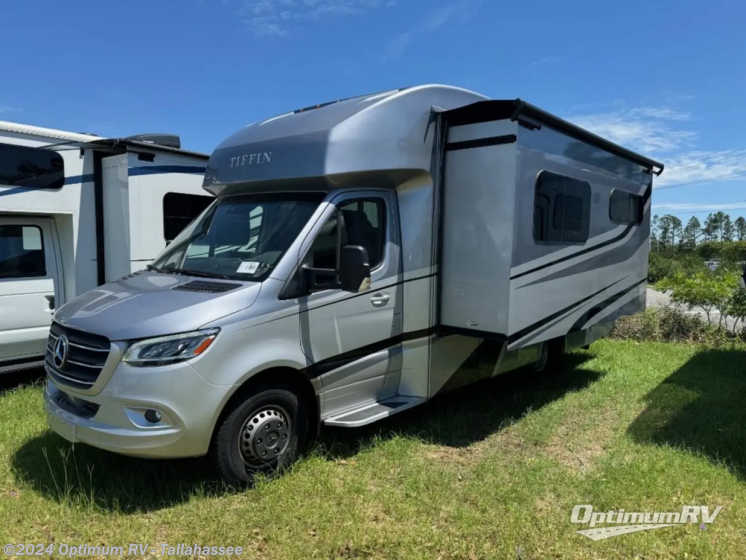 Used 2021 Tiffin Wayfarer 25 RW available in Tallahassee, Florida