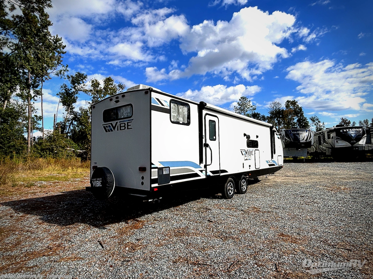 2022 Forest River Vibe 28BH - Used Travel Trailer For Sale by Optimum RV - Tallahassee in Tallahassee, Florida features Awning, Slideout