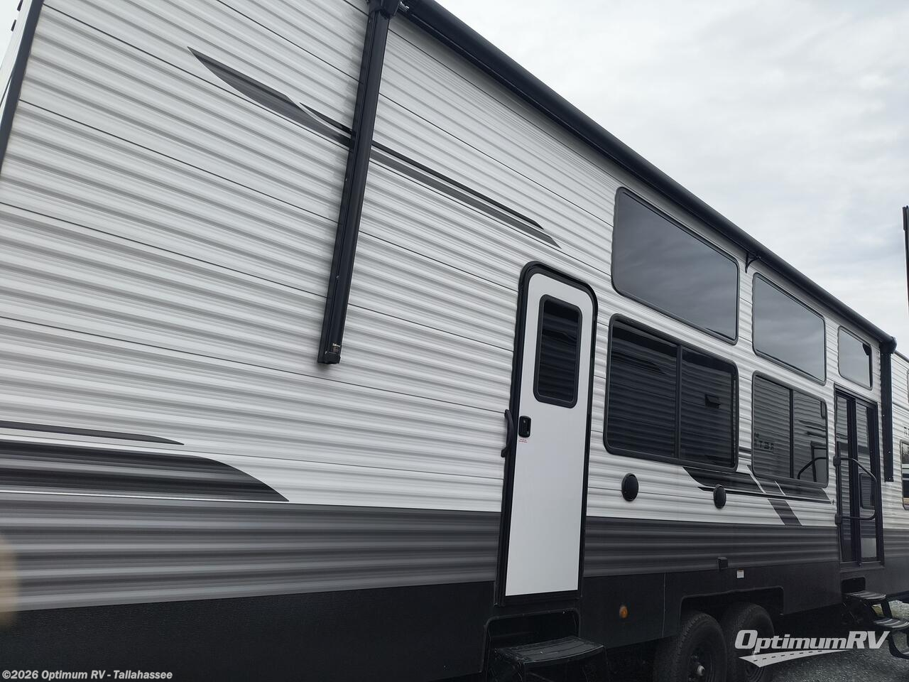 2025 Keystone Retreat 39CLDL - New Destination Trailer For Sale by Optimum RV - Tallahassee in Tallahassee, Florida features Slideout