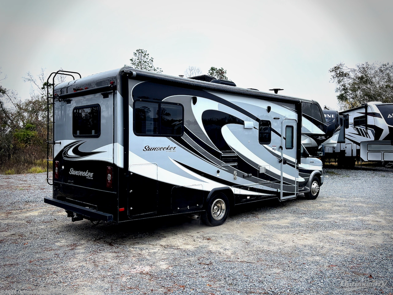 2017 Forest River Sunseeker 2500TS Ford - Used Class C For Sale by Optimum RV - Tallahassee in Tallahassee, Florida features Slideout