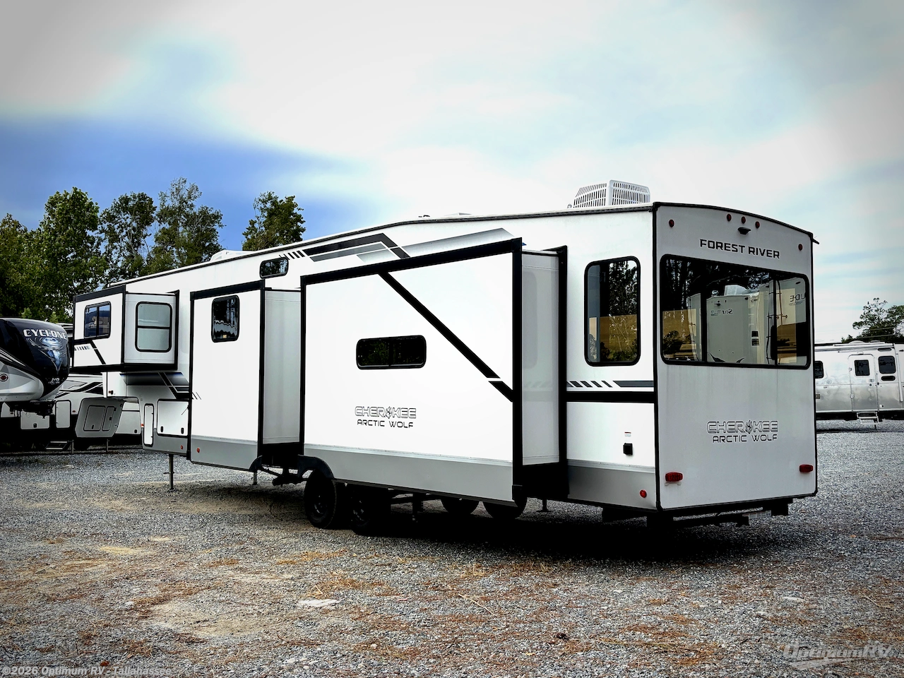 2025 Cherokee Arctic Wolf Suite 3650SUITE by Forest River from Optimum RV - Tallahassee in Tallahassee, Florida