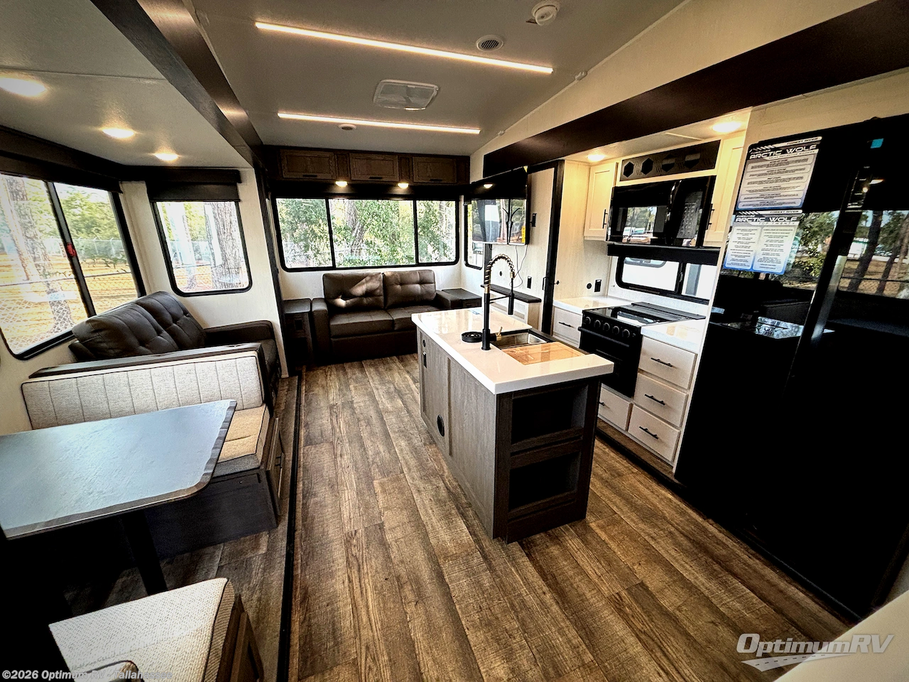 New 2025 Forest River Cherokee Arctic Wolf Suite 3650SUITE available in Tallahassee, Florida