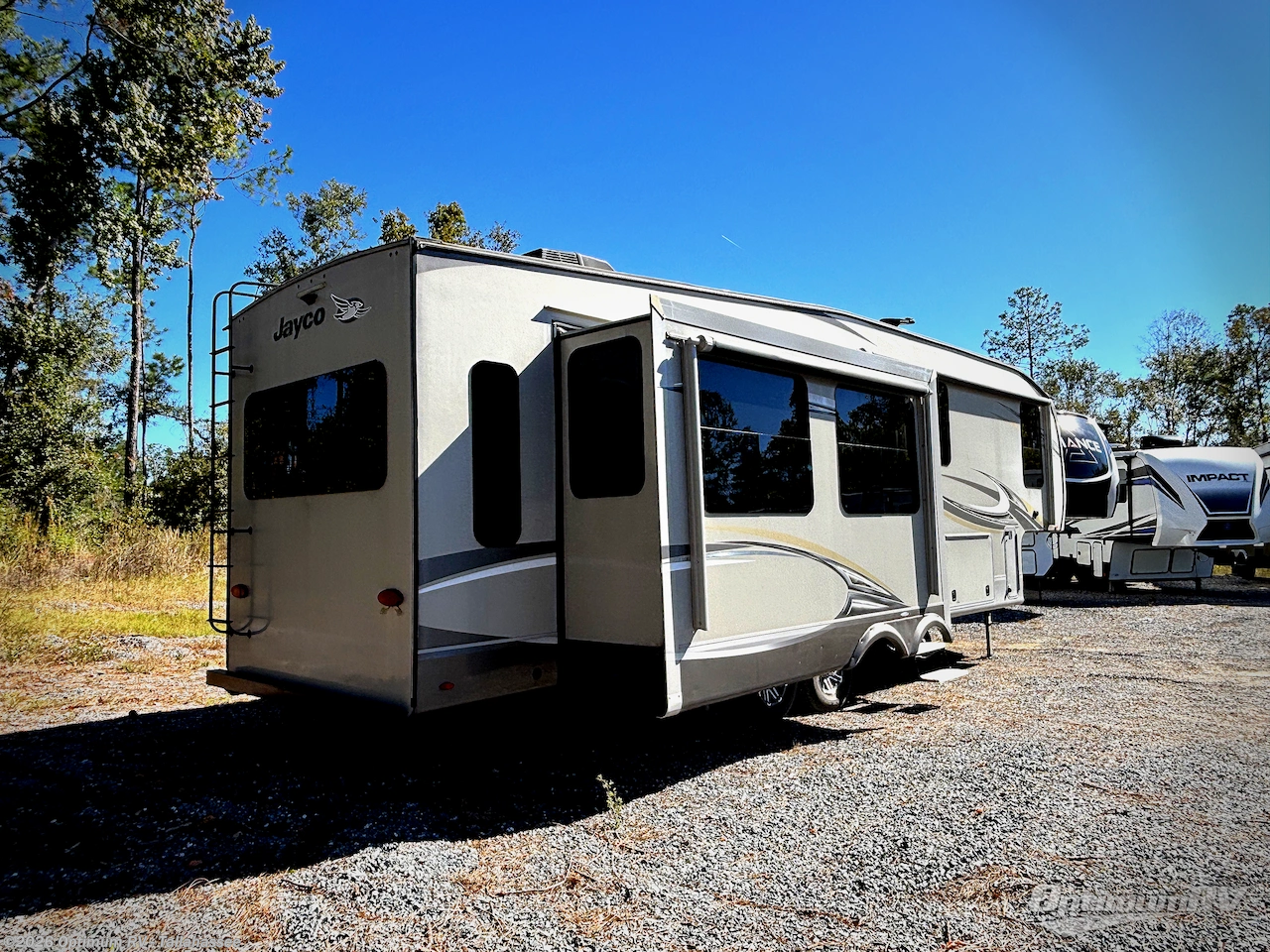 2018 Jayco Eagle 321RSTS - Used Fifth Wheel For Sale by Optimum RV - Tallahassee in Tallahassee, Florida features Slideout, Awning