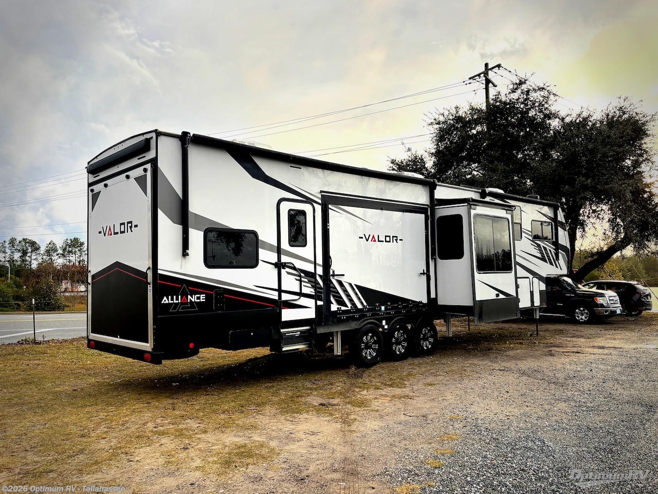 2022 Skyline Alliance Valor 42V13 - Used Fifth Wheel For Sale by Optimum RV - Tallahassee in Tallahassee, Florida features Awning, Slideout
