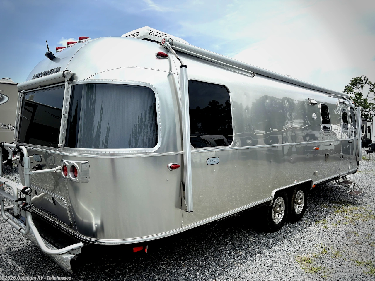 2021 Airstream Globetrotter 30RB - Used Travel Trailer For Sale by Optimum RV - Tallahassee in Tallahassee, Florida features Awning