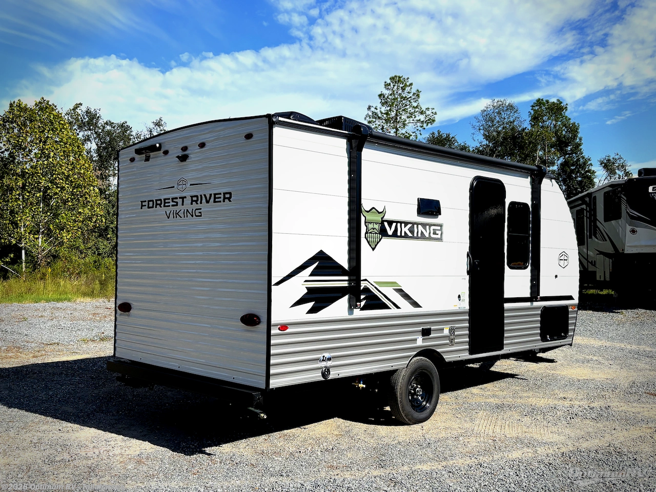2026 Forest River Viking 4K Series 18FQ - New Travel Trailer For Sale by Optimum RV - Tallahassee in Tallahassee, Florida