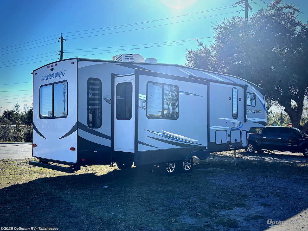 2021 Forest River Cherokee Arctic Wolf 298LB - Used Fifth Wheel For Sale by Optimum RV - Tallahassee in Tallahassee, Florida features Slideout, Awning