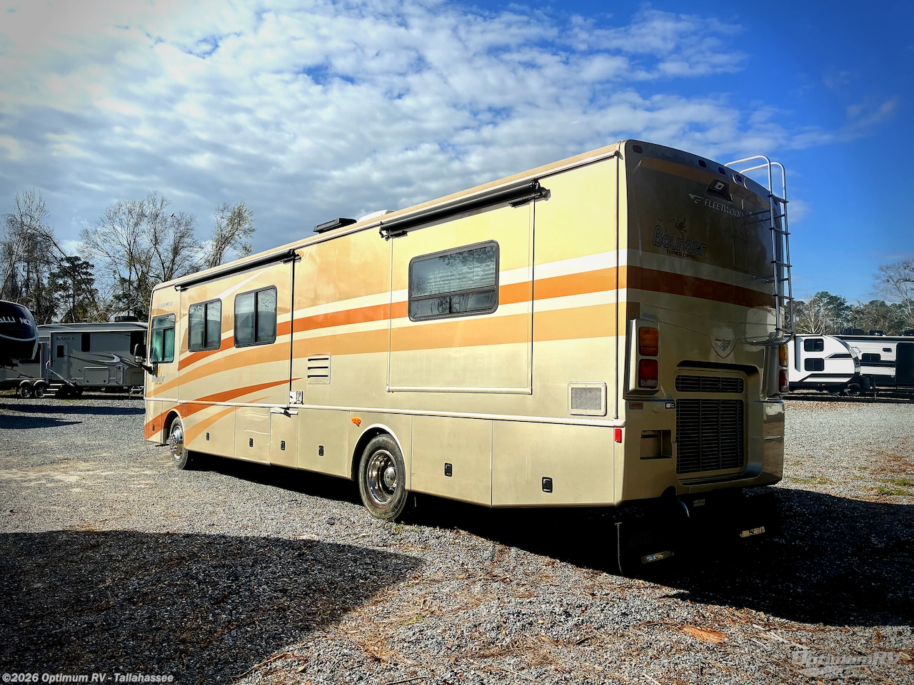 2006 Bounder Diesel 38N by Fleetwood from Optimum RV - Tallahassee in Tallahassee, Florida