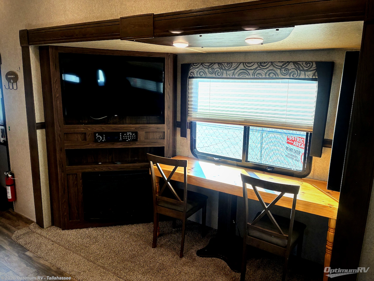 Used 2018 Forest River Flagstaff Classic Super Lite 8528IKWS available in Tallahassee, Florida