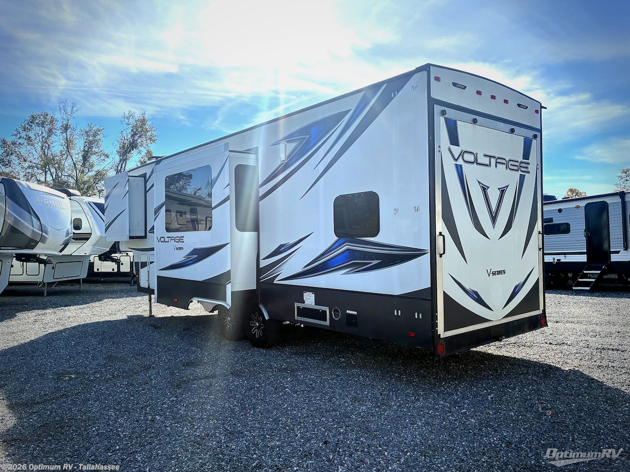 2016 Voltage V-Series V3005 by Dutchmen from Optimum RV - Tallahassee in Tallahassee, Florida