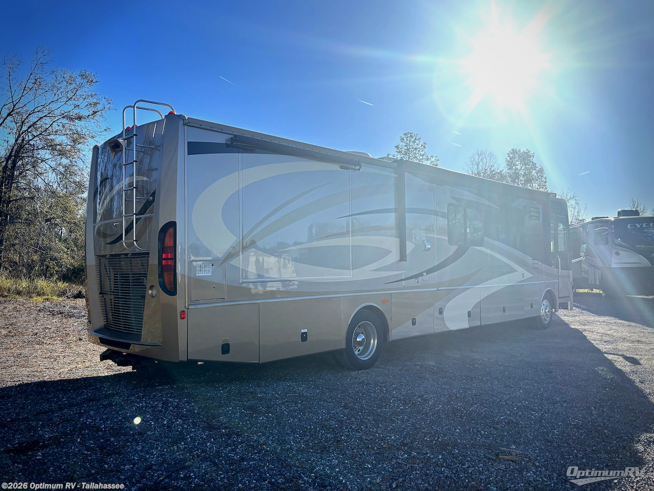 2008 Fleetwood Discovery 40X - Used Class A For Sale by Optimum RV - Tallahassee in Tallahassee, Florida features Slideout