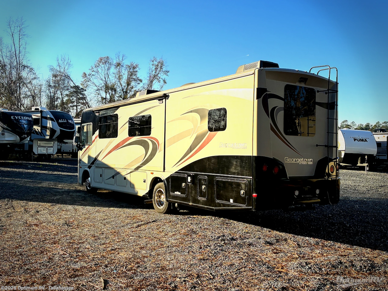 2017 Georgetown 5 Series 31L5 by Forest River from Optimum RV - Tallahassee in Tallahassee, Florida