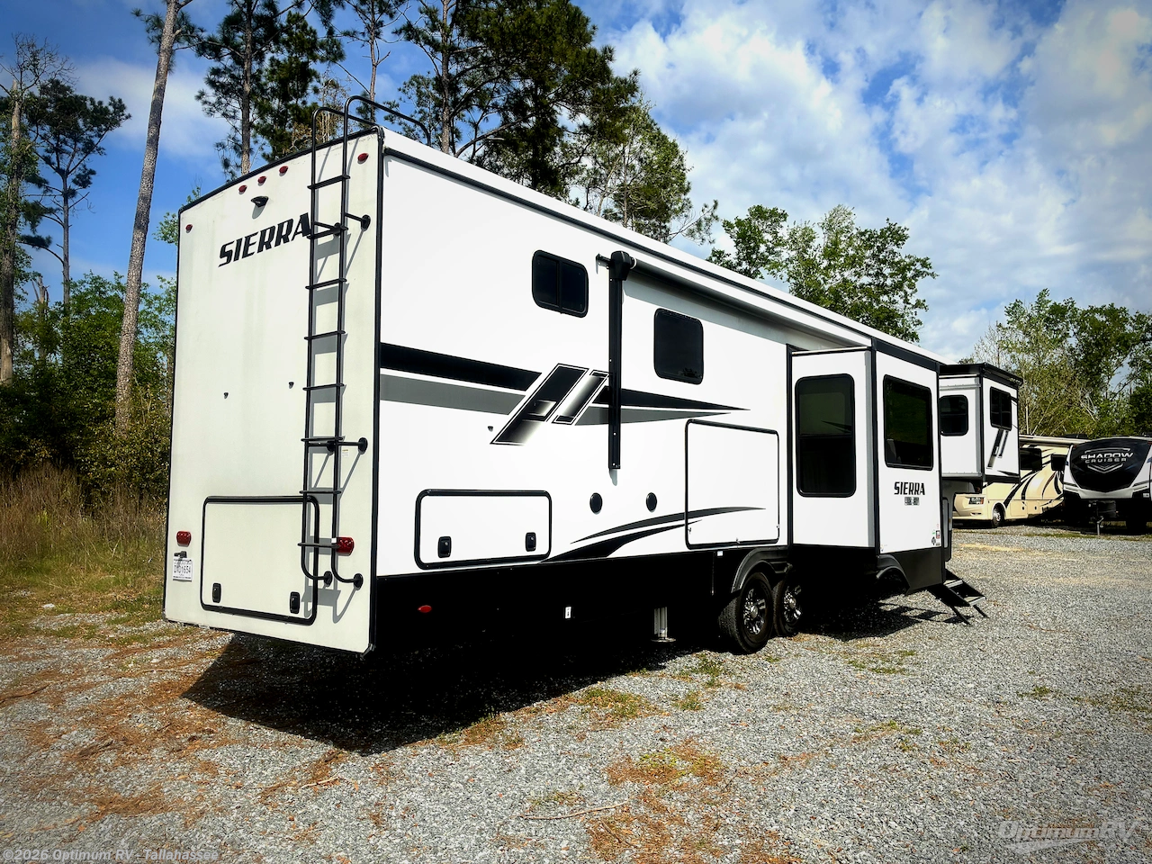 2022 Forest River Sierra 391FLRB - Used Fifth Wheel For Sale by Optimum RV - Tallahassee in Tallahassee, Florida features Slideout, Awning