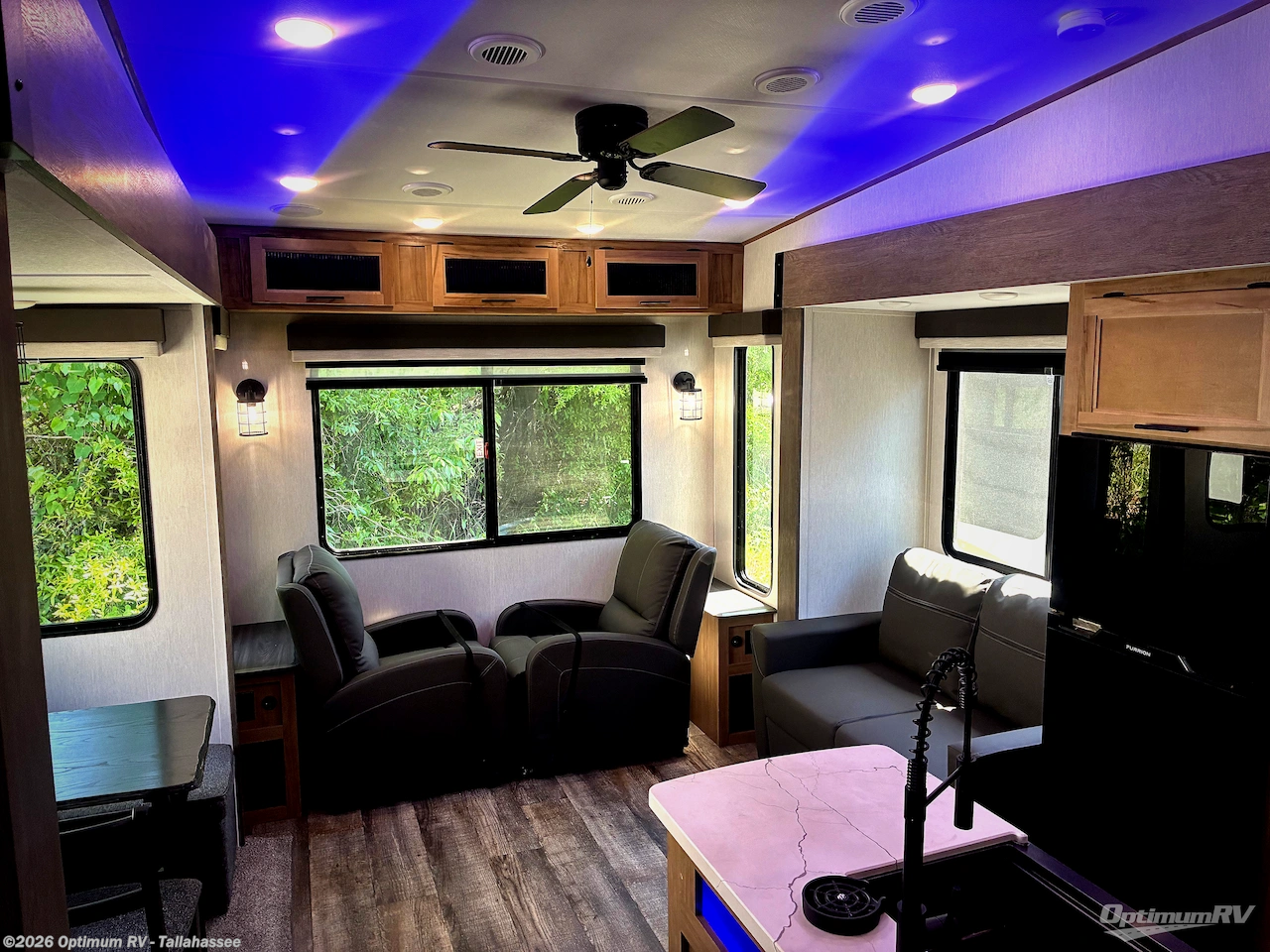 Used 2024 Forest River Cherokee Arctic Wolf 261RK available in Tallahassee, Florida