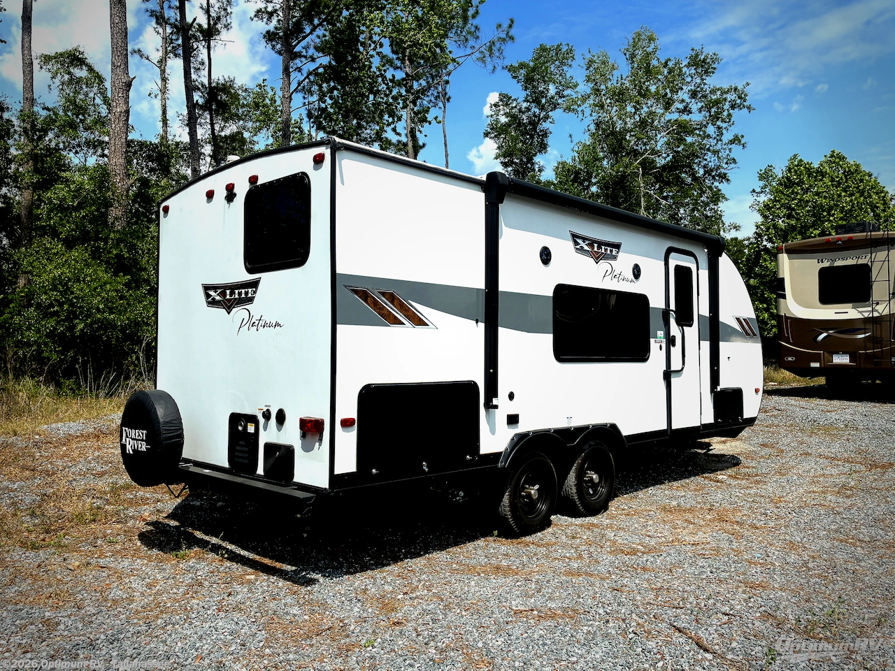 2024 Forest River Wildwood X-Lite 19DBXL - Used Travel Trailer For Sale by Optimum RV - Tallahassee in Tallahassee, Florida features Awning