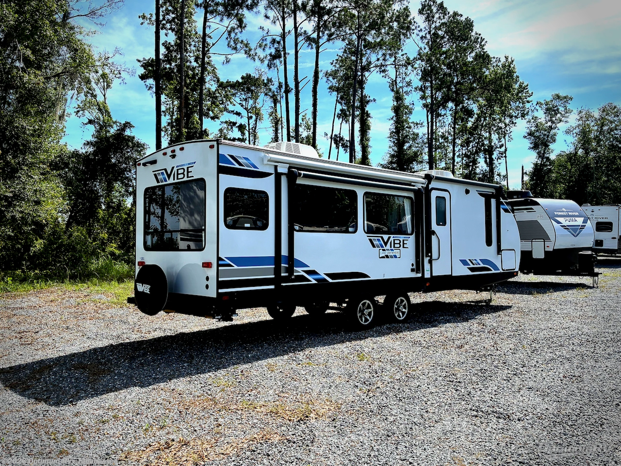 2023 Forest River Vibe 28RL - Used Travel Trailer For Sale by Optimum RV - Tallahassee in Tallahassee, Florida features Slideout, Awning