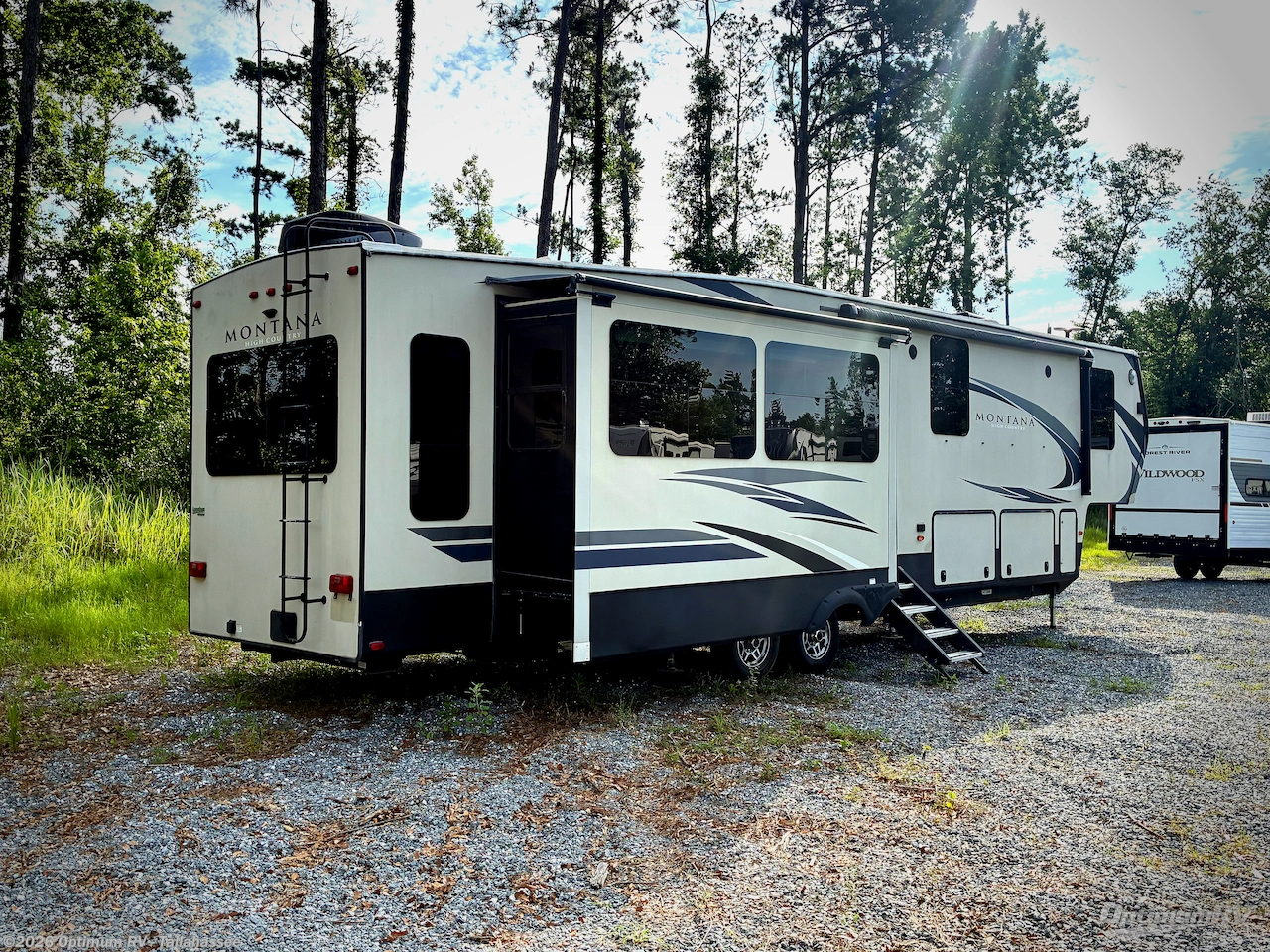 2018 Keystone Montana High Country 385BR - Used Fifth Wheel For Sale by Optimum RV - Tallahassee in Tallahassee, Florida features Awning, Slideout