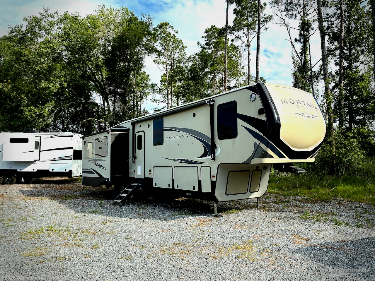 Used 2018 Keystone Montana High Country 385BR available in Tallahassee, Florida