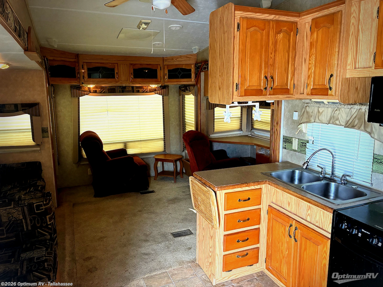 Used 2007 Forest River Cedar Creek Silverback 33 LCDTS available in Tallahassee, Florida