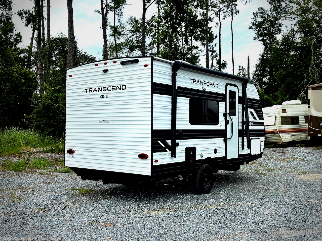 2026 Grand Design Transcend One 151RB - Used Travel Trailer For Sale by Optimum RV - Tallahassee in Tallahassee, Florida features Awning