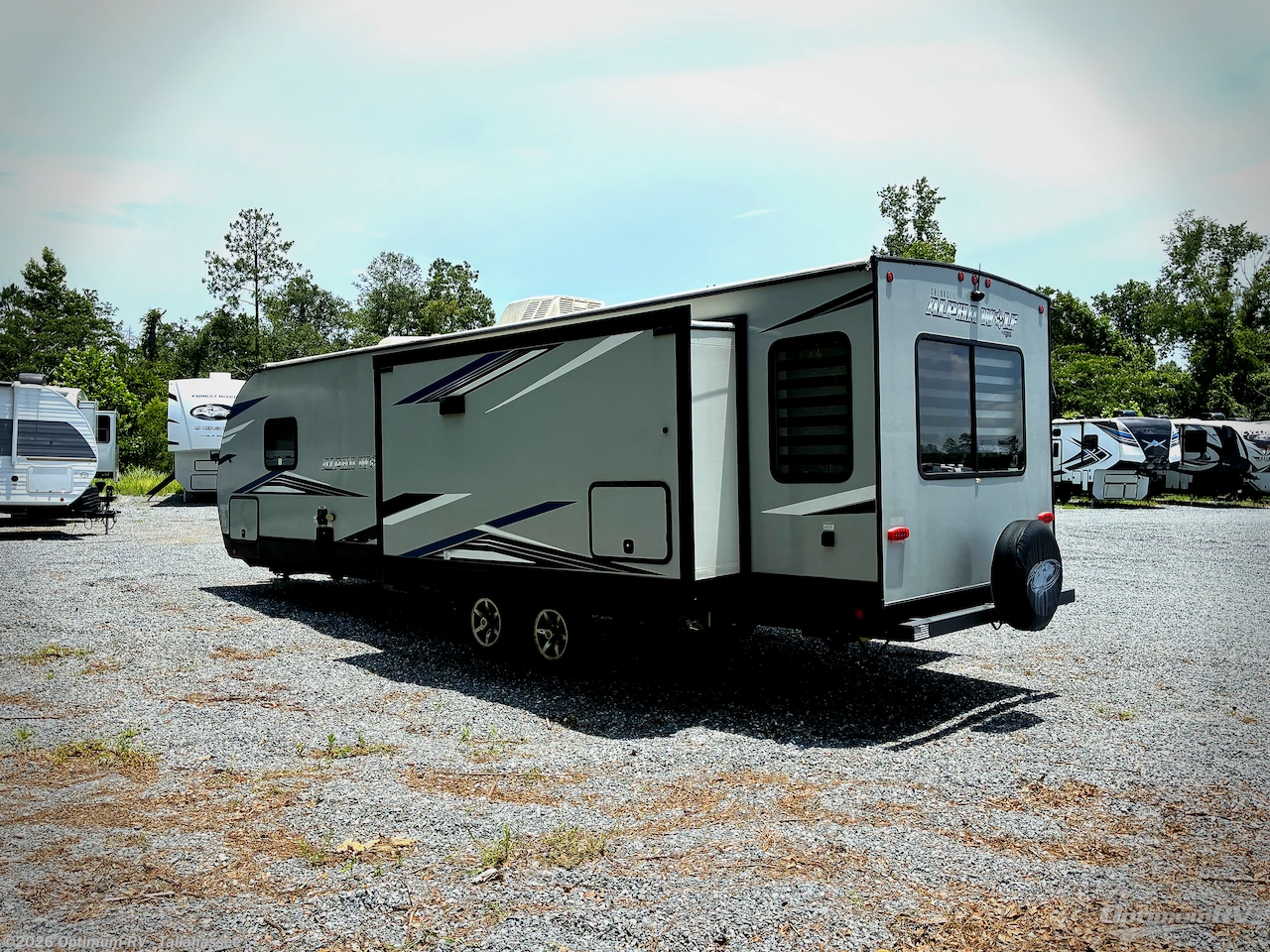 2022 Cherokee Alpha Wolf 26RL-L by Forest River from Optimum RV - Tallahassee in Tallahassee, Florida