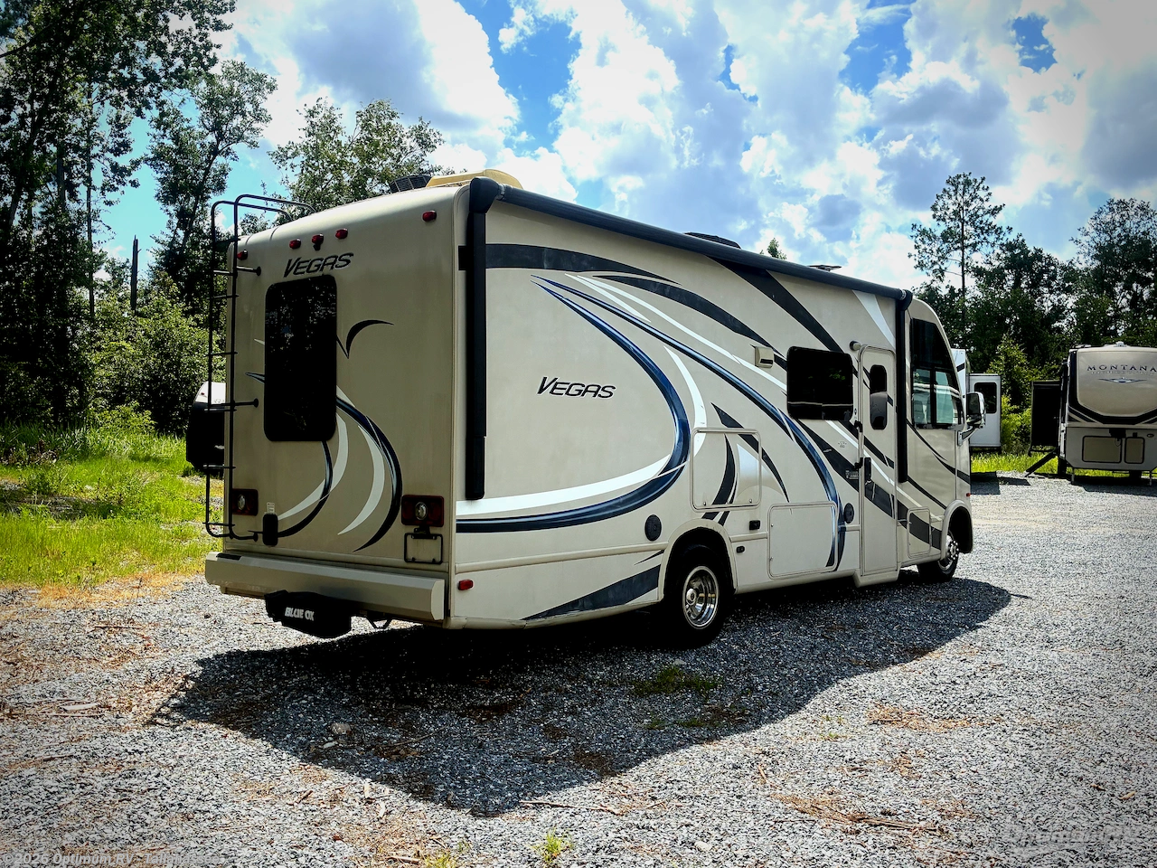 2017 Thor Vegas 25.3 - Used Class A For Sale by Optimum RV - Tallahassee in Tallahassee, Florida features Awning, Slideout