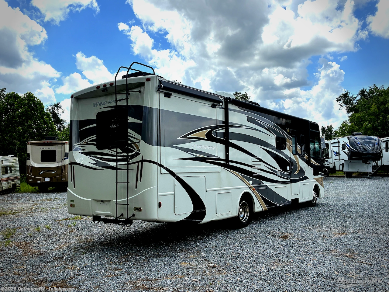 2013 Thor Windsport 32A - Used Class A For Sale by Optimum RV - Tallahassee in Tallahassee, Florida features Slideout