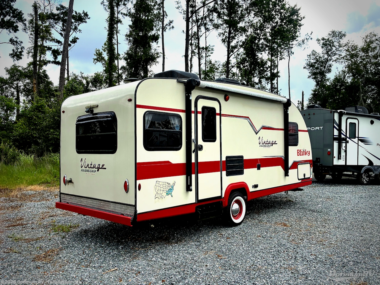 2018 Gulf Stream Friendship Vintage  23LDE - Used Travel Trailer For Sale by Optimum RV - Tallahassee in Tallahassee, Florida
