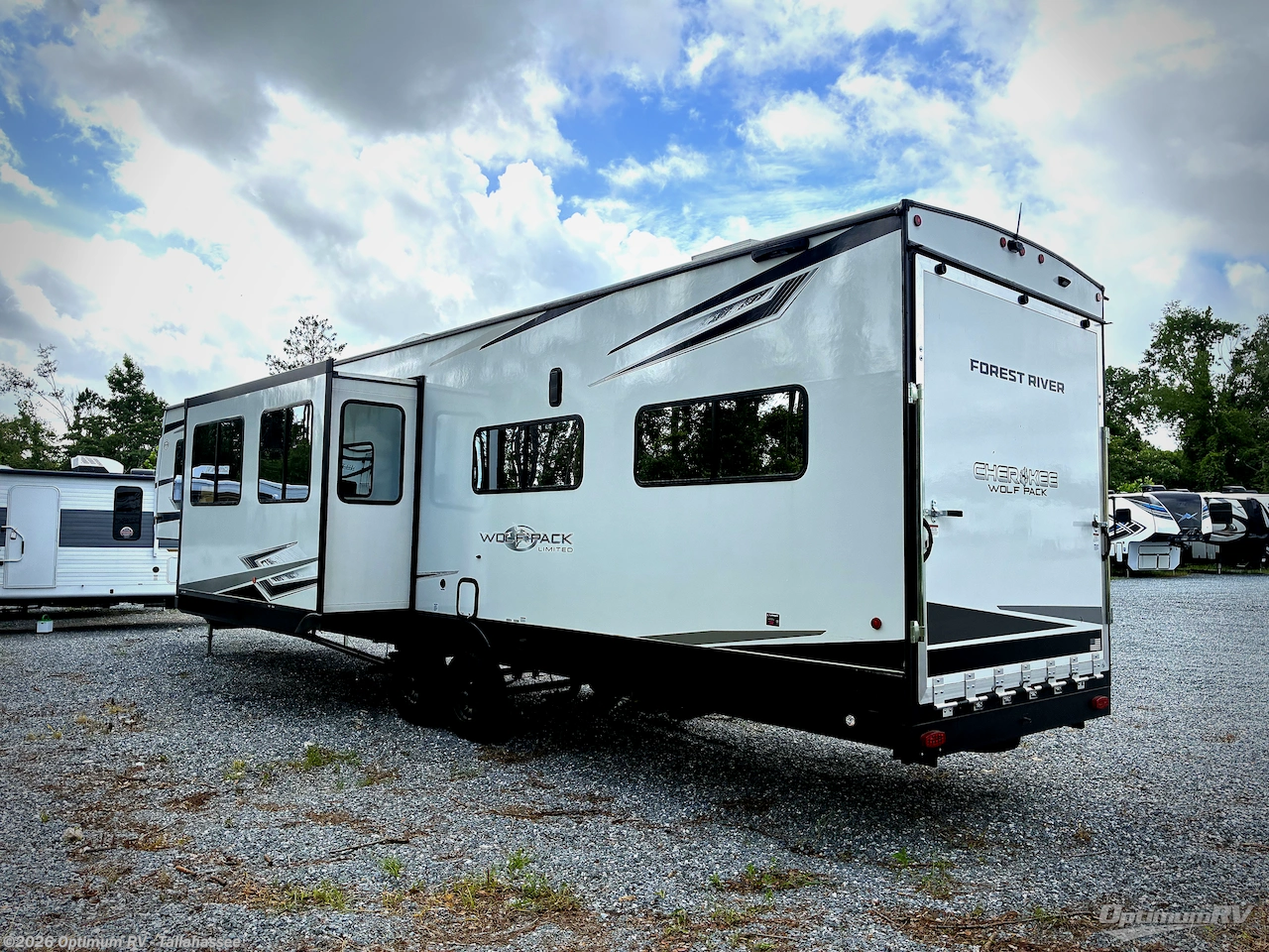 2025 Forest River Cherokee Wolf Pack 350PACK15 - Used Fifth Wheel For Sale by Optimum RV - Tallahassee in Tallahassee, Florida features Awning, Slideout