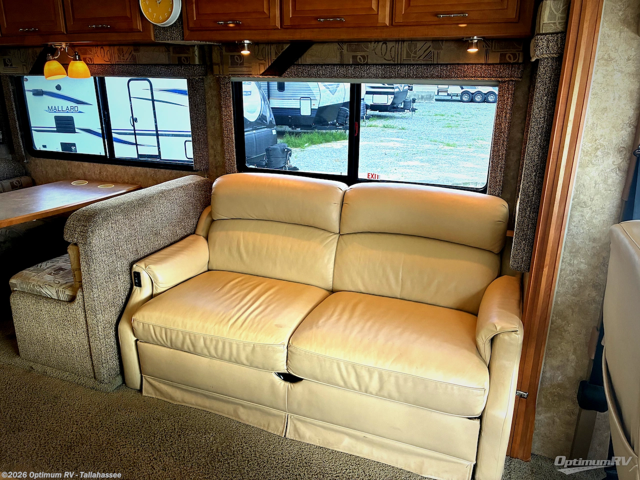 2006 Winnebago Voyage 35A - Used Class A For Sale by Optimum RV - Tallahassee in Tallahassee, Florida features Slideout