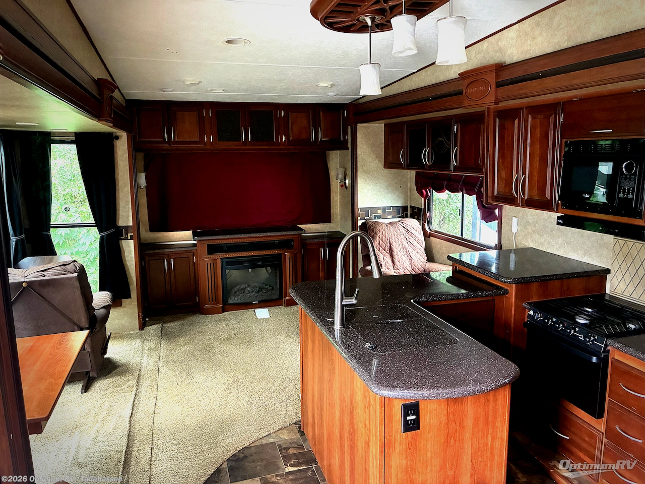 Used 2014 Prime Time Crusader 325RES available in Tallahassee, Florida