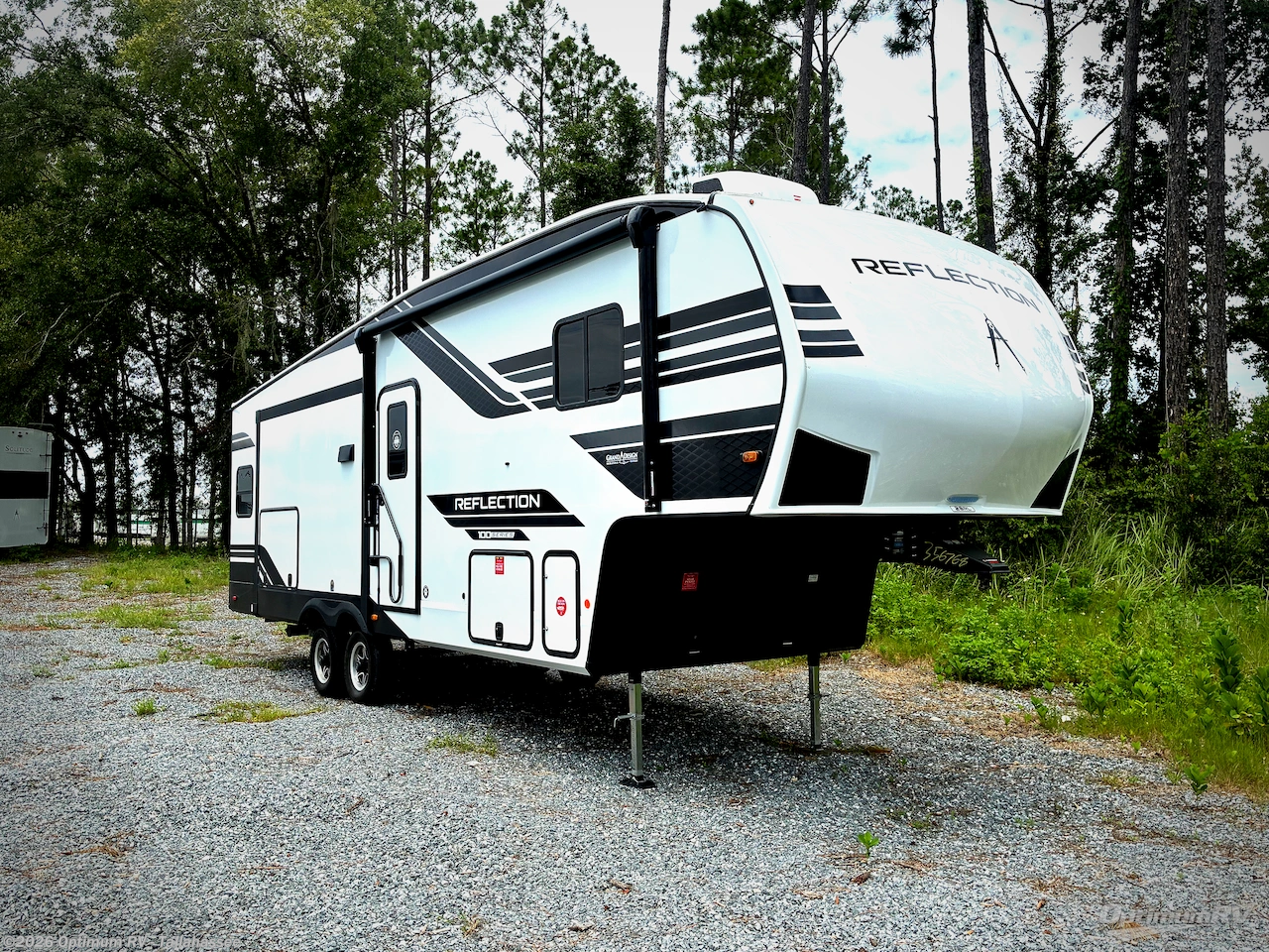2027 Grand Design Reflection 100 Series 28RL - New Fifth Wheel For Sale by Optimum RV - Tallahassee in Tallahassee, Florida features Awning, Slideout