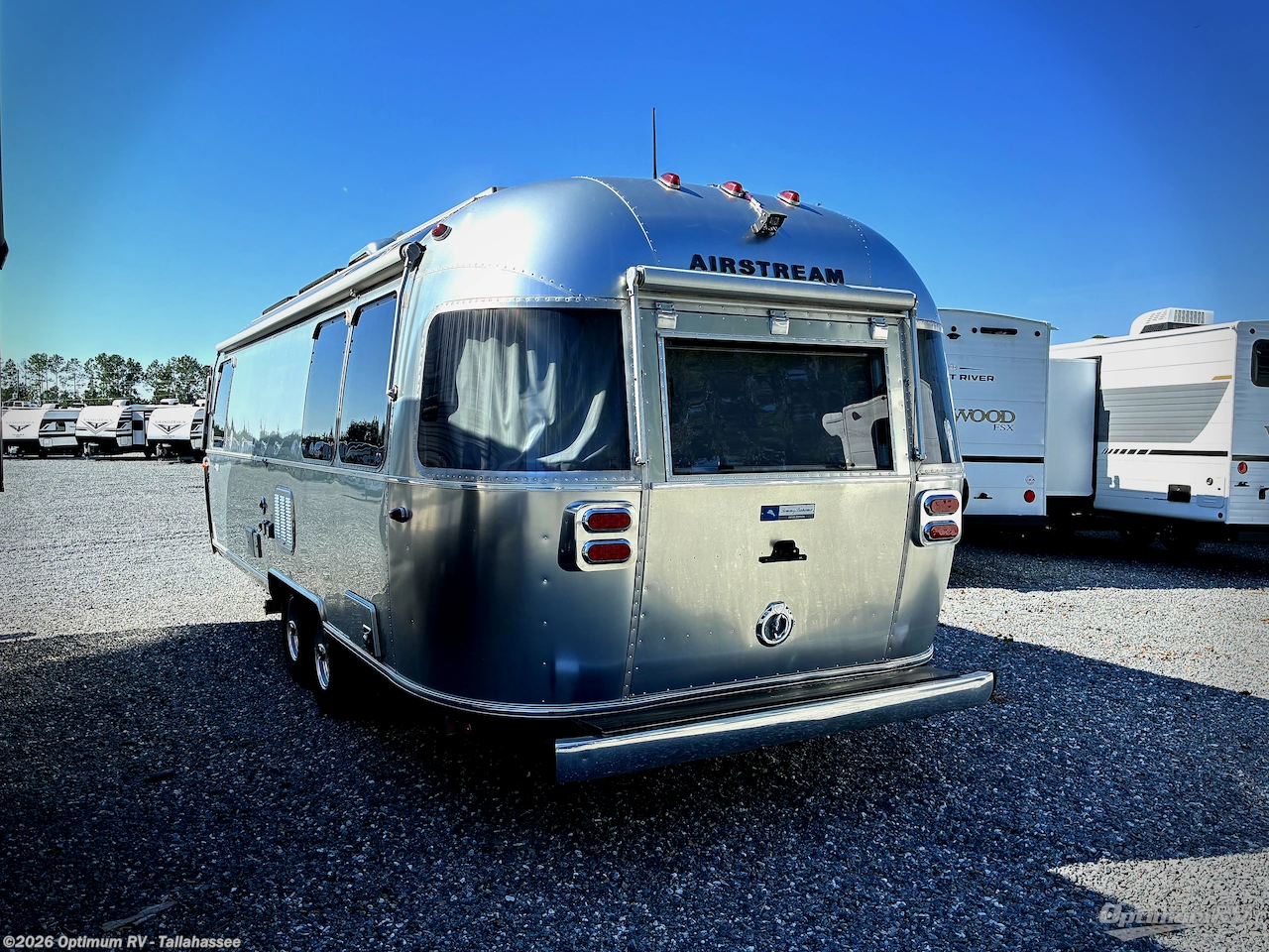2019 Tommy Bahama 27FB by Airstream from Optimum RV - Tallahassee in Tallahassee, Florida