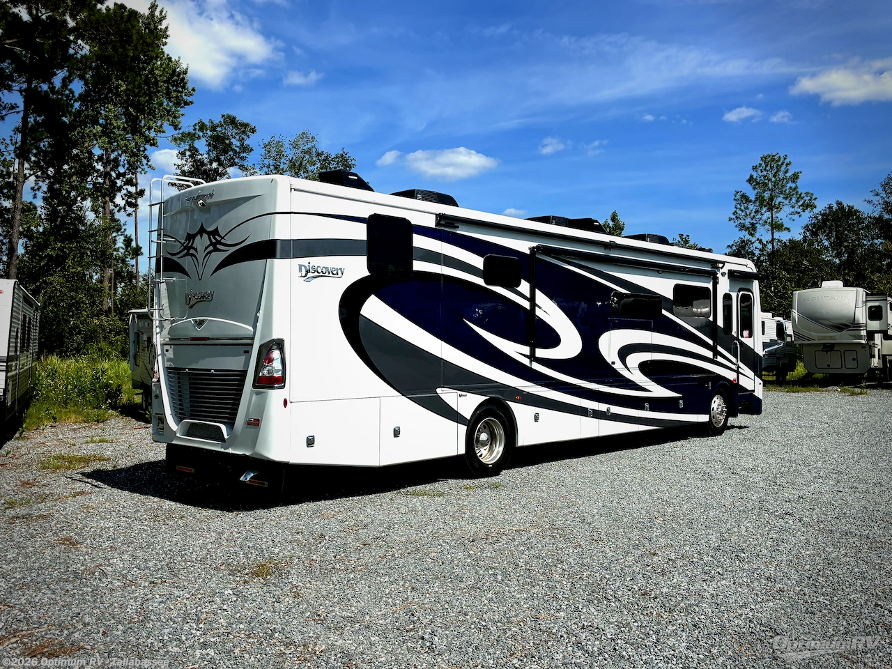 2024 Fleetwood Discovery 38W - Used Class A For Sale by Optimum RV - Tallahassee in Tallahassee, Florida features Awning, Slideout