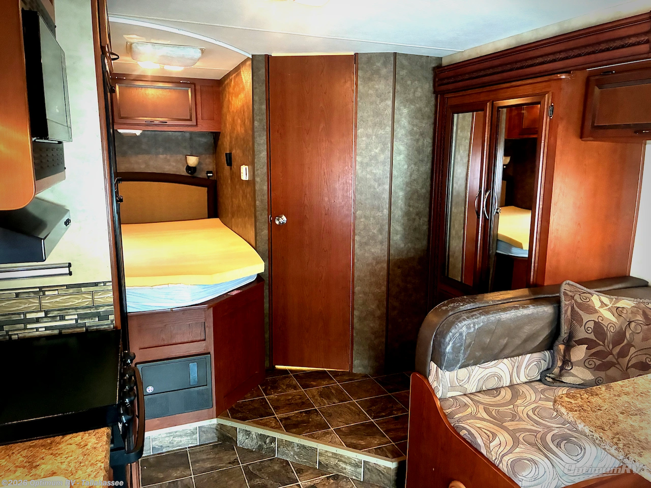 Used 2013 Thor Chateau 24C available in Tallahassee, Florida