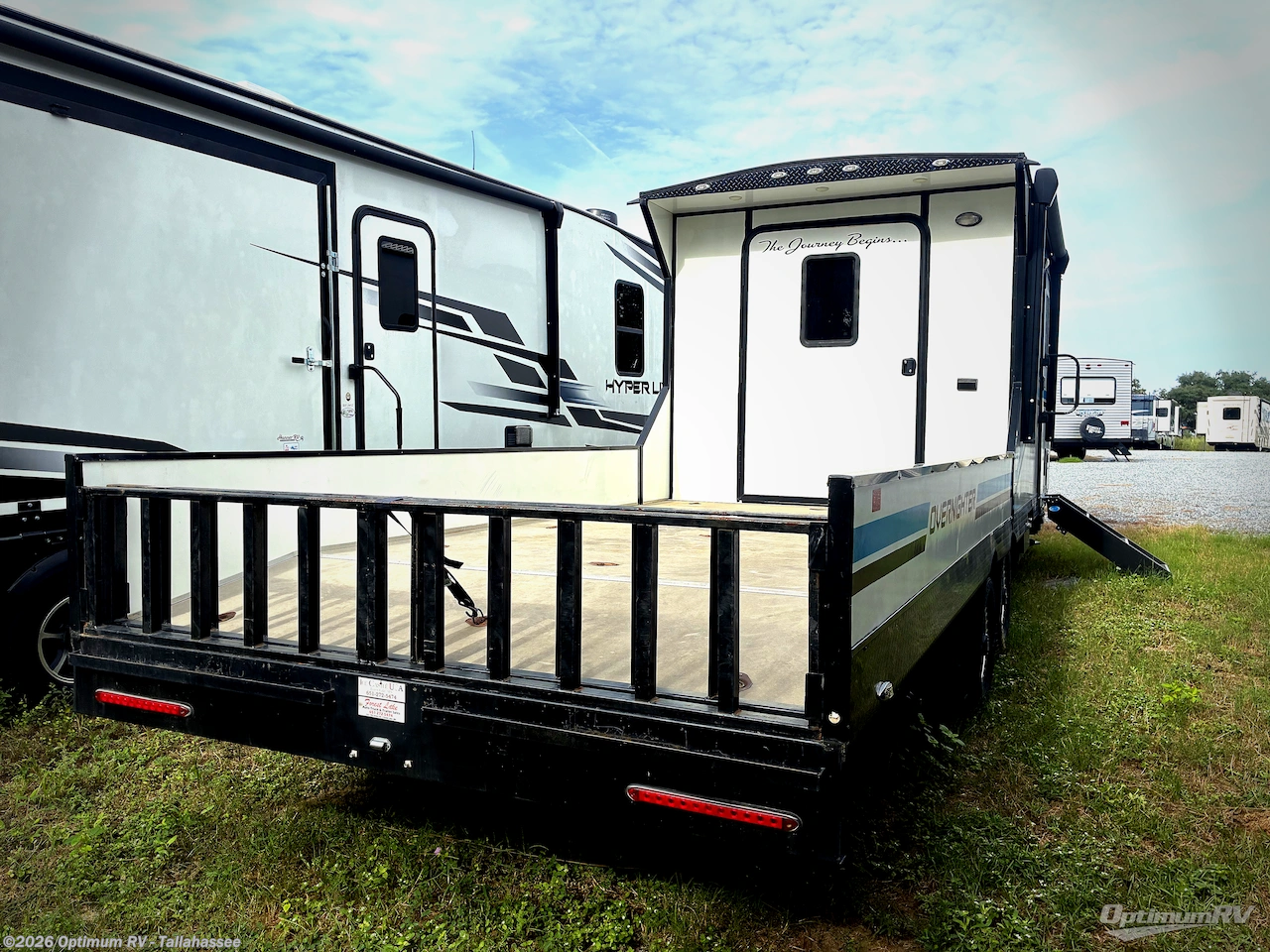 2023 Genesis Supreme Overnighter 12-14.6 FK - Used Travel Trailer For Sale by Optimum RV - Tallahassee in Tallahassee, Florida