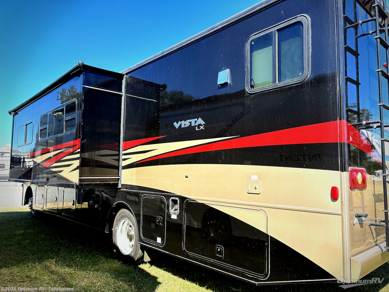 2019 Winnebago Vista LX 35F - Used Class A For Sale by Optimum RV - Tallahassee in Tallahassee, Florida features Slideout, Awning