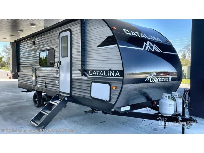 New 24 Coachmen Catalina Summit Series 8 221MKE available in Fort Pierce, Florida