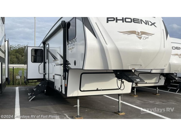 New 2024 Shasta Phoenix Lite 30BHS available in Fort Pierce, Florida