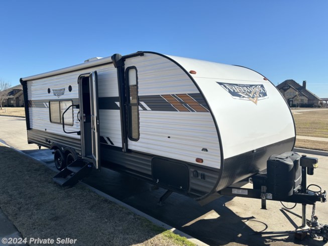 2021 Forest River Wildwood X-Lite 261BHXL - Used Travel Trailer For Sale by Zach in Rockwall, Texas
