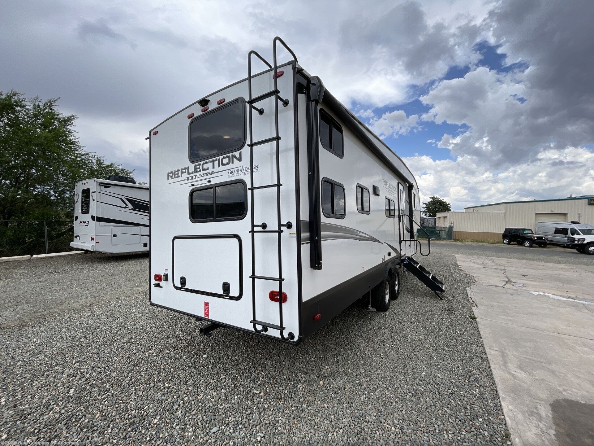 2025 Reflection 100 Series 27BH by Grand Design from Blue Compass RV Anderson in Anderson, California