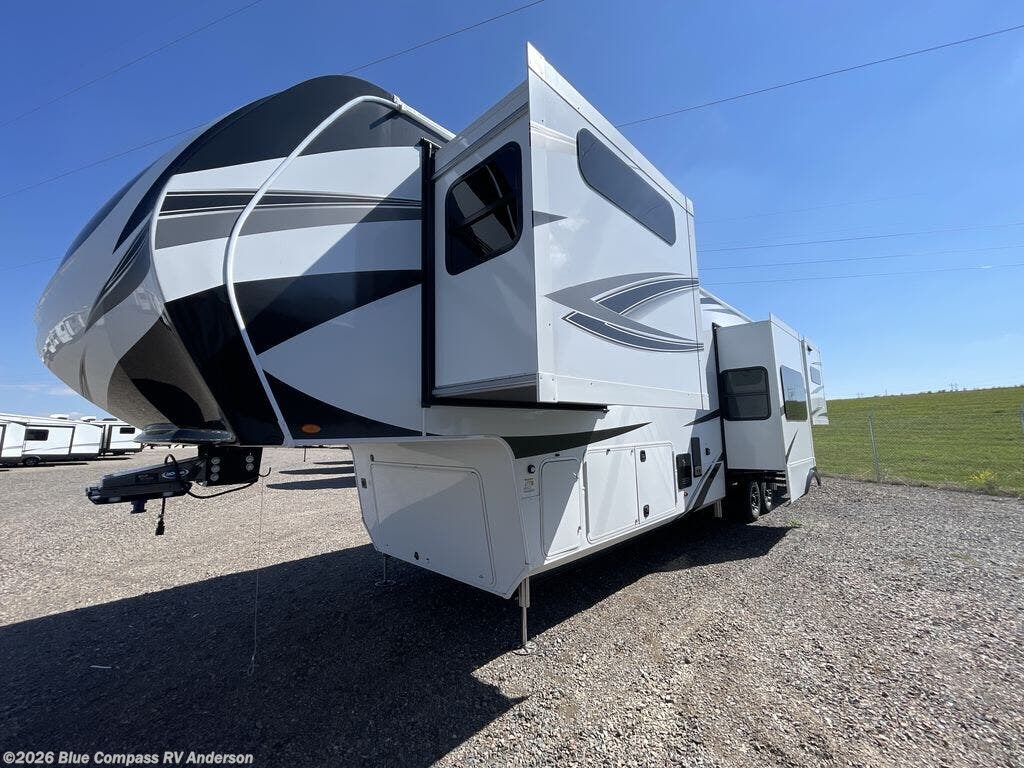 2025 Solitude 390RK by Grand Design from Blue Compass RV Anderson in Anderson, California