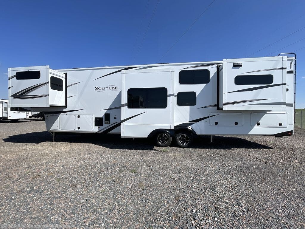 New 2025 Grand Design Solitude 390RK available in Anderson, California
