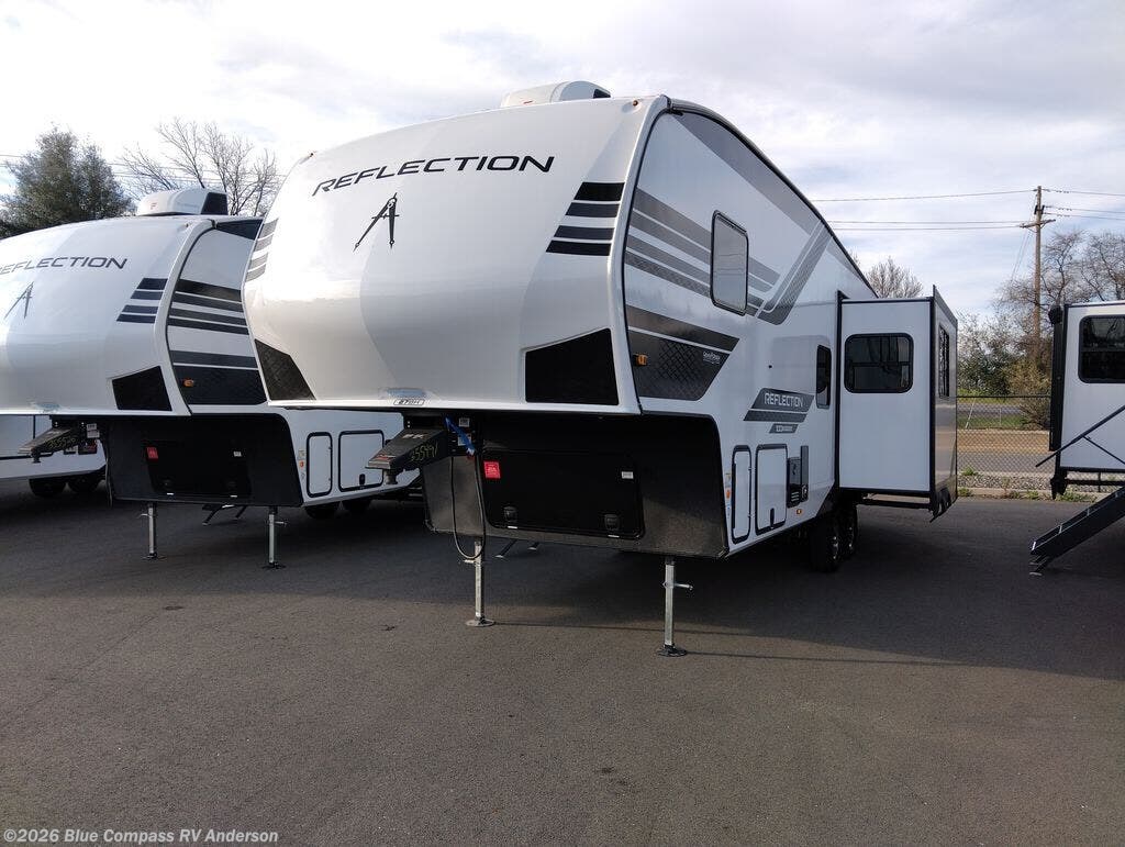 New 2026 Grand Design Reflection 100 Series 27BH available in Anderson, California