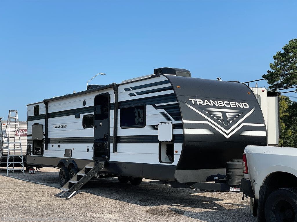 New 2026 Grand Design Transcend 335BHT available in Anderson, California