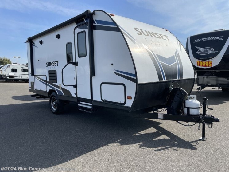 Used 2021 CrossRoads Sunset Trail SS188BH available in Manteca, California