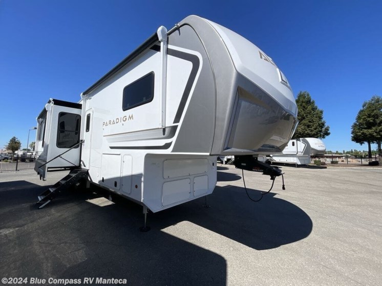 New 2025 Alliance RV Paradigm 310RL available in Manteca, California